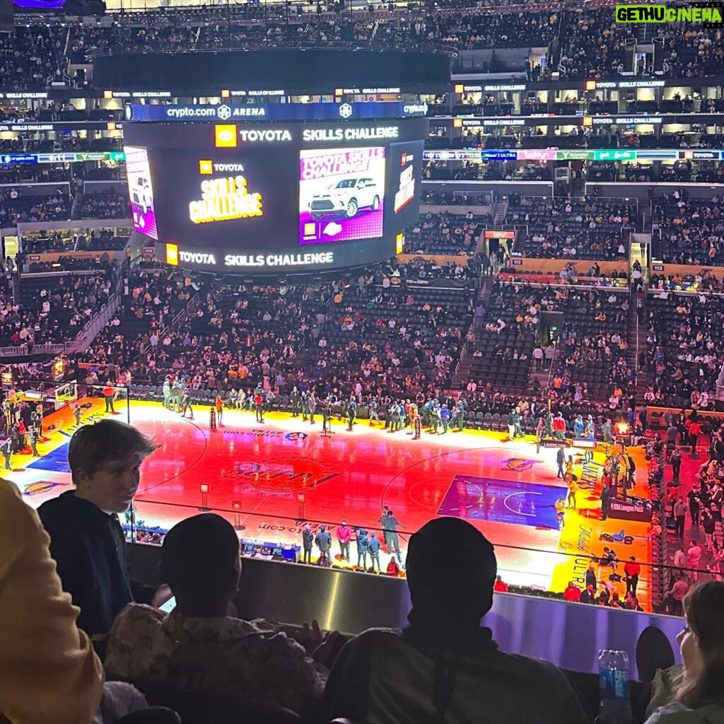 Mallory James Mahoney Instagram - Thanks for the sweet night in the suite for the @lakers game @disneychannel 🏀💜💛💜🏀