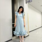 Manami Hashimoto Instagram - 今夜10時から　#TBS 系列　#初耳学　朝ドラまんぷく でもご一緒させていただいた長谷川博己さんに迫ります😊是非ご覧ください💓 ワンピ @_sov.official_ イヤーカフ @duedonne.jeweiry リング @agu_official_ @higashiyamapr リング @showkey2021 サンダル @alm.official