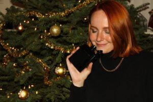 Mandalynn Carlson Instagram - Enjoy the fullness of life around you 
.
AD Fragrances have the power to take you back in time to the moment you first wore/smelled the scent. 
.
That's why I'm so excited to give the Ralph’s Club Fragrance from @RalphLaurenFragrances to Patrick so we can remember our first Christmas as newlyweds every time he wears it. This is the perfect scent for that elegant person in your life, especially one who loves the scent of Cedarwood. 
.
Check out my stories for the rest of the notes and shop now at @macys 
.

.
#RLfragrancespartner #RalphsClub #giftsforhim #giftsformen #christmasgiftideas #christmasfragrance