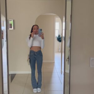 Mandy Jiroux Instagram - Blue jean baby 🥰💙😘✨