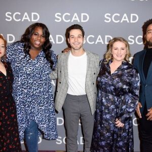Mandy Moore Instagram - Aaaahhh! I had so much fun hanging with these kats and talking all things @zoeysplaylist at #scad #atvfes @scaddotedu @scadfilm 
Thanks for having me! 💃 #zoeysplaylist