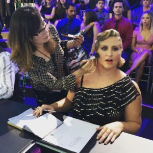Mandy Moore Instagram - Me watching @dwtsjuniors tonight...hope you all had a wonderful Thanksgiving, now get comfy and watch these little ones take us on a trip in their Time Machine. Oh and thank you @marylinmakeup for making my face look right 😜