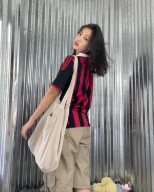 Mandy Tam Man-Huen Instagram - 好像自從中學打籃球學界後
都沒有剪過短頭髮了🌞✨💗
髮型師說剪短了我大半年的量
成個人輕了很多

（感覺上😂

#紀錄短髮的貼紙相🤍🤘🏻🥸