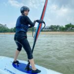 Maneerat Kam-Uan Instagram – ลองดู #windsurfing 
เป็นกีฬาที่ท้าทาย ความแข็งของทุกส่วน โดยเฉพาะ หัวไหล่ เท่ห์ แต่กำลังเรายังไม่ถึงในตอนนี้… ⛵️⛵️