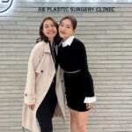 Maneerat Kam-Uan Instagram - ได้ยินมานานแล้ว ทนไม่ไหว เลยลองมาทำผิว ฉีดไขมัน และเอนโดไทน์ดู มากับพี่นุ้ยคนเดียวที่เอ๋ไว้ใจ @nuymaylinya @nuypitchysurgery @ab_plasticsurgery_th #นุ้ยตัวจริงเรื่องศัลยกรรมเกาหลี #nuypitchysurgery #abplasticsurgery #abplasticth #โรงพยาบาลศัลยกรรมเอบี #โรงพยาบาลเอบี
