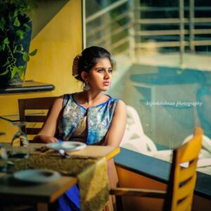 Maneesha Mahesh Instagram - Make way for the new ❣#actress#asianet click @bipinkr9