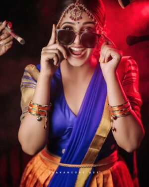 Maneesha Mahesh Instagram - 🌸🌸🌸

Captured by : @travancoreads @maneesharumanoor @jithuthampifm

Event planner : venusalbi

Mua : @smitha_albi

Outfit : @avanthikadesignerstudio