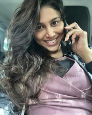 Manisha Yadav Instagram - #saturdaysmiles #weekendvibes #goodhairdayselfie 😝

📸 ; me, mein , naan