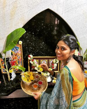 Manisha Yadav Instagram - Varamahalakshmi photo dump !! #
.
Happy Varamahalakshmi to you 🌼🌸. A festival celebrating the Lakshmi’s (woman) of every family . 
A festival for the woman by the woman.👩 
#varamahalakshmi
