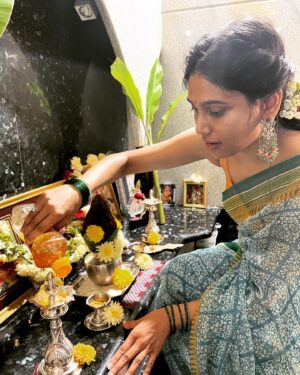 Manisha Yadav Instagram - Varamahalakshmi photo dump !! #
.
Happy Varamahalakshmi to you 🌼🌸. A festival celebrating the Lakshmi’s (woman) of every family . 
A festival for the woman by the woman.👩 
#varamahalakshmi