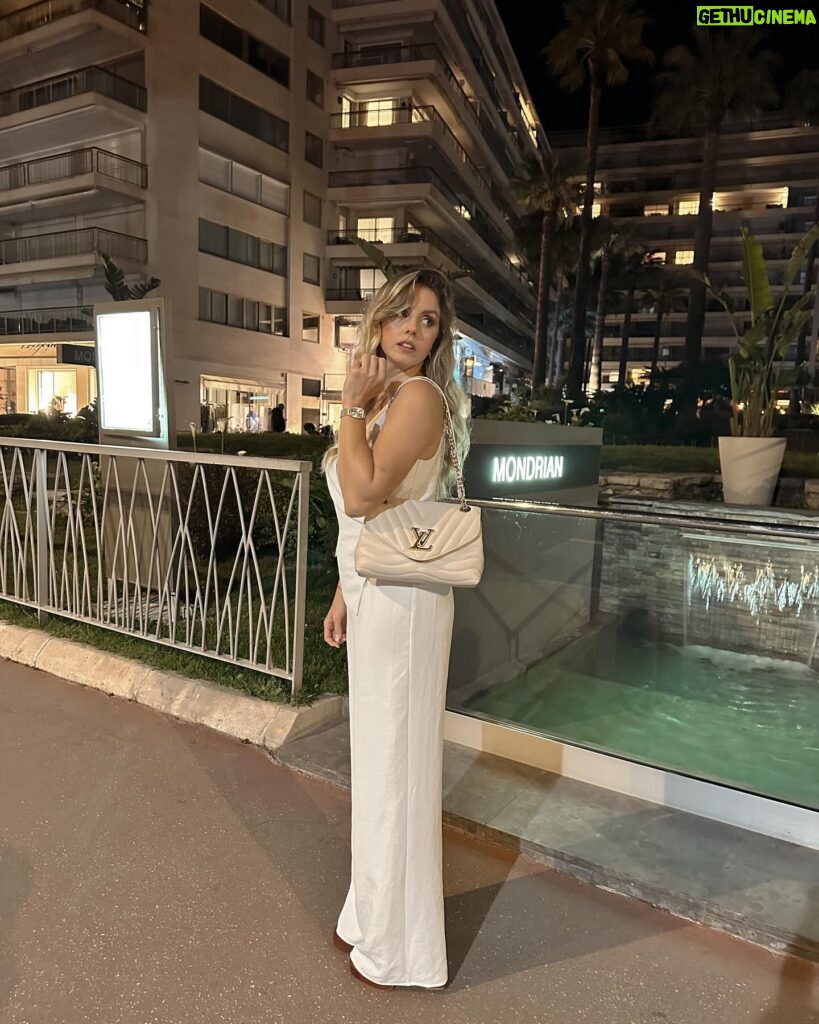 Manon Quadratus Instagram - One night in Cannes 🌴 Vous préférez quelle photo ? #ootd #ootdfashion #look #lookoftheday #cannes