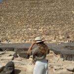 Manon Quadratus Instagram – Dream come true 🥹 

Vous préférez quelle photo ? 😍 

#egypte #pyramid #gizeh #travelgram