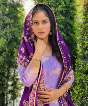 Manpreet Dolly Instagram - Like if you like suits💜
.
.
#suit #punjabisuit #punjabikudi #punjaban #suits #suitstyle #simplegirl #purplesuit #punjabistatus 
.
.
@happyrode5_ @rodecollegeofficial @isharikhi @manavvij @rajashufilms