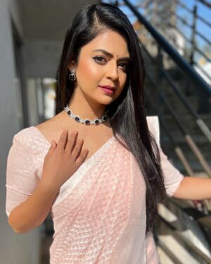 Mansi Joshi Instagram - Manifest for the future, ದೂರದೃಷ್ಟಿಯ ಹಾದಿಯಲ್ಲಿ... ❤️

Jewellery by @acchu_creations 🌹

Blouse by @rathamdesignstudio 😍

#mansijoshi #mansi #sareelove #happypost