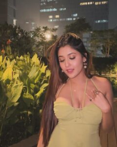 Actress Manul Chudasama HD Instagram Photos and Wallpapers December 2023