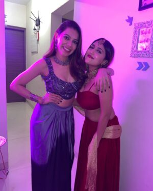 Manul Chudasama Instagram - DIWALI with ME & MINE 🪔
.
.

#friends to you & yours #friends 😂 
.
.
.
.
#pre #diwali #party #friends #red #diya #fyp #instagram #insta #instagood #instadaily #instafashion #instamood #instalike #instalove #explore #explorepage #viral #photo #photooftheday #photoeveryday #instadaily