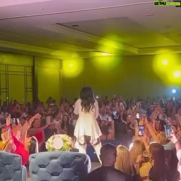 María Conchita Alonso Instagram - #repost • @allpartsmove Wow! Quite the sold out show! @mariaconchita_a and @danielrenemusic tonight #SinVerguenza in Guayaquil, Ecuador. And things got pretty hot… 💎 @vngjewelry