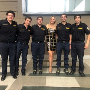 María Eugenia Larraín Instagram - En pocos minutos... comienza " Quien Quiere Ser Millonario" por las pantallas de Mega... nos vemos!!! Ayudando a los Bomberos de la 13° de Providencia-Chile
@mega.tv 
@quienquieresermillonariomega 
@aycarmelaoficial
#juegos
#diversion 
#solidaridad