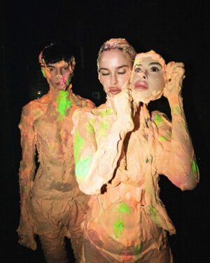 María Forqué Instagram - tw chromatophobia 

@razzmatazzclubs 
@fuegorazzmatazz 
@69blex 

pic @1986_prod @_paliament