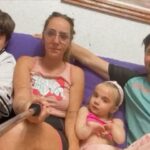María Valenzuela Instagram - Hermosa familia que ha sacado fuerzas cuando más lo necesitaba su hija! Ejemplo de padres y hermano! Y en especial su mamá Ruth que demostró ser una leona que nunca bajó los brazos y siempre estuvo al frente de todas las adversidades y de todos los obstáculos! GRACIAS tesora, sos un gran ejemplo de vida! Todos los queremos y adoramos ❤️❤️❤️ Y a Juanita que nunca perdió su sonrisa y su alegría en los peores momentos! Una niña de 5 añitos que demostró ser una verdadera guerrera! Te amamos Juanita ❤️🧡💛💚💙💜💖