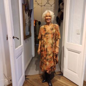 María Valenzuela Instagram - Amo la ropa y accesorios de @sera_vintage . Únicos, diferentes y soñados! Vení a chusmear las maravillas que tienen! Te lo recomiendo!