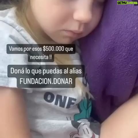 María Valenzuela Instagram - La Princesa Juanita está agotada de tanta cosa molesta pero, sigue poniéndole garra a su rehabilitación! Dona para sus medicamentos en Barcelona! El 30 ya están volviendo a Argentina 🇦🇷 Difundi, dona lo que puedas al Alias: fundacion.donar 🙏🏻🙏🏻🙏🏻 GRACIAS en nombre de Juanita y sus papis ❤️