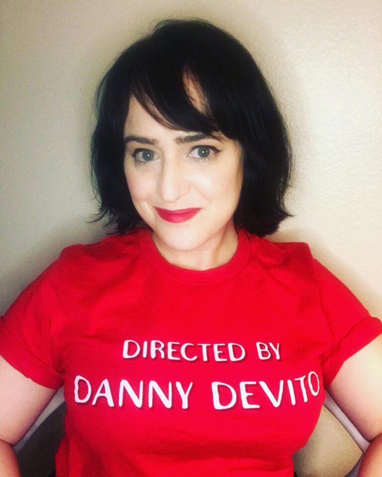 Mara Wilson Instagram - It’s funny because I WAS! But even if you weren’t, I can guarantee that if you love Matilda, you will LOVE @superyakishop’s Matilda-inspired collection, Use Your Powers by Eleanor Osada! There’s a gorgeous t-shirt with Miss Honey’s cottage, a Crunchem Hall Class of ‘96 shirt, a Wormwood Motors pin, and so much more! Link in bio! 😊