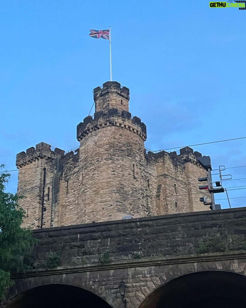 Mara Wilson Instagram - So long, beautiful Newcastle! Loved being at @comicconnortheast and meeting some of the NICEST people I’ve ever met! Special shoutouts to the fans who gave me a box of Cheerios, the woman who NAMED HER DAUGHTER Mara after me (!!!), this adorable dog dressed as Stitch, lovely afternoon tea at @malmaison on the Quay, WONDERFUL Indian food from @simlanewcastle and delicious Jamaican takeaway from Lev’s Delivery, and most of all the AMAZING women at Fenwick’s and the Clinique counter at @marksandspencer, who helped me pick out a beautiful dress and the perfect makeup for the event after BA lost my luggage! (I got it back a day before I left — all’s well that ends well!) I was so sad to leave the kind Geordies (and Scots!), the lovely Toon, and the beautiful countryside. I can only hope to be back soon!