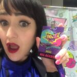 Mara Wilson Instagram - Having a rad time at #90sCon!