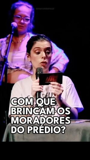 Marcela Lahaud Instagram - Quem acredita, sempre ganha pizza em dobro na 3ª feira! 😍🍕

.
.
.
#utc #naopoderir #humorbrasil #castrobrothers #piadasruins