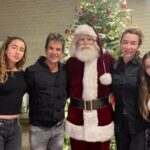 Marcela Carvajal Instagram - Un pequeño resumen de diciembre como va hasta ahora. Gracias por esa invitaciones maravillosas y esto apenas está empezando!!! #grinch December is just beginning !!! Thank you to all these wonderful parties!! @claudiaconchaart #lorena @jeaninekkay