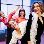 Marcela Carvajal Instagram - Hoy día del #teatro no puedo ser más afortunada de estar en temporada con una obra exitosa, llena de público, rodeada de talentosisimas actrices de las que aprendo todos los días. Gracias @tdeteatrocolombia #wilson por invitarme a ser parte de este montaje. Gracias a ustedes que permiten hacer esa comunión única de una función de teatro, el ejemplo perfecto del tiempo presente e irrepetible. Ninguna función es igual a otra y diría que el teatro es imposible captarlo con una cámara. Definitivamente larga vida al TEATRO. #fannymickey tú siempre presente y en esta semana de reflexión que maravilla hacerle un homenaje a esos festivales de teatro con ofertas teatrales. Los esperamos #lasnoviasdetravolta _En la Semana Mayor asiste a la Comedia del año,_ *Las Novias de Travolta* Más de 10 mil personas la han ovacionado de jueves a sábado 8 p.m., Festivos 5:30 p.m. en sala Arlequín de *Casa E Borrero Cra. 24 # 41-69* Adquiera sus entradas ¡antes de que se terminen! Autor Andrés Tulipano Director Wilson León García @eldelteatro Esta semana Con: Katherine Vélez @lavelezoficial Marcela Carvajal @mcarvajal28 Alexandra Restrepo @alexarestrepo Luz Estrada @soyluzestrada Valor entradas $ 70 mil platea posterior $ 90 mil platea delantera Info y reservas en WhatsApp 3002444040 y 3223180259 O comprando en este enlace: https://www.dinaticket.com/co/provider/18317/event/4905989 Compra ahora mismo, atención personal en el WhatsApp al 3002444040 También puedes adquirirlas en siguiente enlace 👇 https://www.dinaticket.com/co/provider/18317/event/4905989