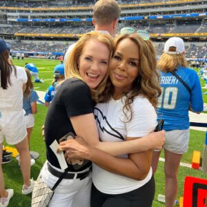 Marg Helgenberger Instagram - Sharing the love for my partner in crime solving @therealpaulanewsome as well as my love of football. L.A. @chargers @cbssports @csicbs #boltup 
#csivegas premieres this Thursday, September 29th on @cbstv