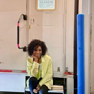 Margaret Odette Instagram - Sex/Life debuted a year ago on Netflix! Wow, it’s been an epic ride since then. I’m beyond grateful to our creators, crew, and all the fans for loving on our show🫶🏾
.
.
.
A few memories from filming season 2💋
#sexlifeseason2 #sexlifenetflix #margaretodette #bts