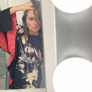 Margarita Levieva Instagram - First time out without the baby since he was born.
First time in heels in 14 months.
Way past my bedtime, and this is what I spend my time doing 🤦🏼‍♀️

@nicolemillernyc it’s all your fault, since you put me in this magical dress!!

Thanks @metopera for getting me out of the house. And @nicolemillernyc for making me feel like  I belong at  Lincoln center. 💫  #médéa #metropolitanopera #openingnight #vanitydoesntceasewithmotherhood

Oh, and the opera was FANTASTIC!!!!!👏🏻👏🏻👏🏻