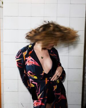 Margarita Levieva Instagram - #pregnantladieslovetodance 

📸 @melaniedunea 

#fbf #sixmonthsbaked #notsolongago #cantstopwontstop #happyweekend