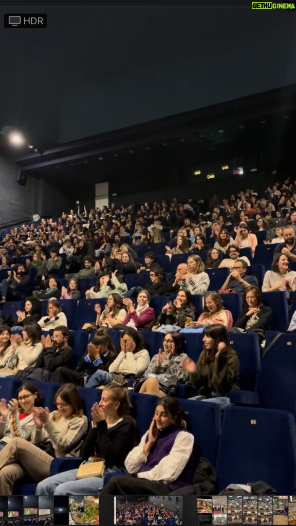 Margherita Vicario Instagram - La prima settimana di vita di Gloria! in sala é stata pazzesca. Questo film va visto al cinema e va visto insieme alle vostre amiche e amici, sorelle e fratelli, nonni e nipoti. Vederlo a casa non sará la stessa cosa…NON LO SENTITE L’ODORE DI POPCORN? Grazie a tutti quelli che sono venuti a sentire/vedere GLORIA! ❤️🙏🏼🙏🏼🙏🏼🕊️ Grazie a tutti i cinema e gli esercenti che ci hanno ospitato! Stasera Brescia, domani Firenze e Arezzo, domenica Napoli. E poi fatelo andare sulle sue gambe. Grazie alle attrici e agli attori che mi hanno accompagnato, ai moderatori ❤️ due tra tutti @ilcarza e @carlo_il_giuliano e a @japoco_b capotreno❤️ @carlottagamba_ @galateabellugi @paolo_rossi_ufficiale @sara_mafodda_ @veronica___l @mariavittoria.dallasta @vincenzo.crea @elio_eelst @_______dade @01distribution @tempestafilm