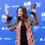 Margherita Vicario Instagram - Grazie @festivaldufilmdedemain 🇫🇷 e @louisjulienpetit per questi due premi (❤️ de la meilleure musique avec @_______dade - @widerstudiomusic et ❤️de la meilleure mise en scéne). Grazie @nour_films per avermi accompagnata in questo giro di anteprime in lungo e in largo per la Francia. Ci manca ancora la prossima settimana. Domani sarà finalmente disponibile il vinile di Gloria! E domani ci vediamo anche allo @sherwood_festival, inauguriamo l’inizio di questa edizione, ne sono contenta eprche é un festival che amo (basta 1 euro). Continuano a succedere tragedie, vicine e lontane, mondiali e private, di fronte alle quali mi sento sempre più impotente e minuscola ma posso solo scrivere, cantare, amare sempre di piú, ma soprattutto andare a votare @fermiamolicolvoto.it Poi torno in Francia: sarò a Parigi 11-12-13 giugno a presentare Gloria! Info francesi su @nour_films Il 18 giugno canterò con l’orchestra @lacorelli al @ravennafestival , per chi é li intorno: dovete venire é un concerto in cui si gode dall’inizio alla fine. Lo so, sono tante cose tutte insieme. É tardi. Mettete i cuoricini, venite ai concerti, comprate i vinili, andate al cinema, leggete , fate l’amore, fate come volete, andate a votare. Vi voglio bene Ciao mamma ti amo A domani Abaue’