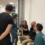 Margherita Vicario Instagram - É successa una cosa strana: il film Gloria! é uscito dallo schermo e s’é materializzato nella vita vera: abbiamo fatto un concerto in Chiesa a Molfetta, metà pubblico un po’ basito, l’altra metà trascinato dal rito. É stato divertente. Alla fine hanno rimbombato le mura ed erano tutti contenti. Ho pensato diverse volte durante queste prime tre date del tour, in questo eccesso di vitalità, che se fossi nata 4/5 secoli fa, m’avrebbero tranquillamente bruciato su un bel rogo! Chissà, magari non avrei avuto il coraggio di essere una vera strega…con la mia piantina nel vaso, lo sguardo di sguincio etcetc…Comunque ho suonato con la meravigliosa @orchestra_magna_grecia che mi ha fatto piangere 8/9 volte, come quando ho sentito per la prima volta Castagne con gli arrangiamenti di @giovannipallotti e del Maestro @patti_carmelo ❤️ Grazie a @vivoconcerti @metatronmgmt onnipresente @camilla_monge, ai miei musicisti e la mia squadra tecnica che ogni volta che li vedo sono felice di stare tra le loro mani. Ah! un grazie speciale alla ragazza che mi ha portato il CIOÉ. Dopo la Messa, ci stava. Le 3500 lire spese meglio della vita. Ci vediamo in tour❤️ PROSSIMA DATA 30 MAGGIO @ateneika_official CAGLIARI CON. BAND!!!