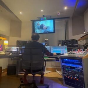 Margherita Vicario Instagram - -2 giorni a Gloria! Venerdì uscirà anche la colonna sonora del film distribuita da @islandrecords_it. La colonna vertebrale del film! La musica é nata ancora prima della sceneggiatura. Grazie al mio socio @_______dade che come uno stregone speleologo é entrato nella mia fantasia e ha contribuito a materializzarla. A @giorgiomirto il nostro piede nel settecento che si é occupato di archi e partiture e dulcis in fundo a @widerstudiomusic Luca Antonini, PIERNICOLA di Muro che ha anche mixato e masterizzato la soundtrack: senza di lui non saremmo mai arrivati alla vera finalizzazione. Si vede dalla seconda foto: sfranti. Infiniti passaggi, dallo studio alla sceneggiatura, dalla carta ai demo, e poi dai demo al set, dalle riprese alla post… che delirio! e poi in Friuli con l’orchestra TIEPOLO BAROCCA (grazie Diego Cal e Cristiana Rossato) due cori!! (Scivias ensemblw e @flowing_chords, stefano Amerio, load studio. É stato un viaggio tortuoso e fomentoso. Un parto parallelo. Da venerdì la colonna sonora fuori ovunque. Grazie a tutte le persone che hanno lavorato a questo disco! @metatronmgmt @lindanegrini Ci vediamo al cinema, poi ai concerti, poi sui giradischi. A prestissimo! M.