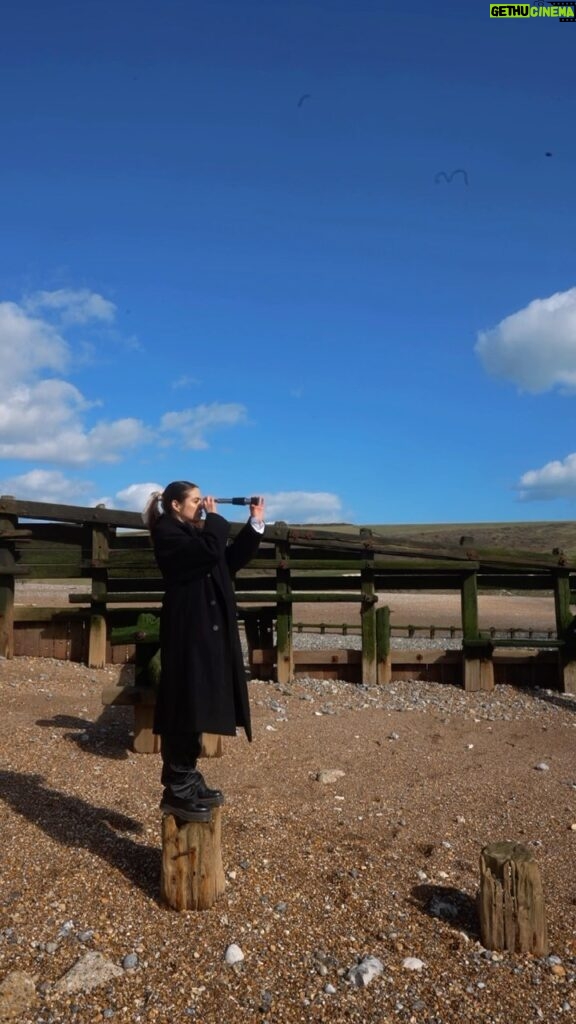 Margo Dumas Instagram - Це місце - мій персональний антидеприсант. 📍SEVEN SISTERS CLIFFS