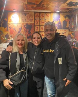 Marguerite Thiam Instagram - On a joué à L’Olympia… C’est hors du temps. Merci à mon équipe @coridaparis @abenthing d’avoir changé ma vie. 1 an de concerts et on termine dans la salle la plus mythique de Paris. Merci évidemment à @hervemusique pour cette chance. C’était un live fragile et unique à la fois. Merci @howalioudoing de m’accompagner dans cette aventure qui n’aurait jamais eu le même goût sans toi. ❤️ Le projet sort dans qq semaines et j’ai hâte! 

Merci à @mm6maisonmargiela & @haroldnakam pour les tenues! 💜

photos: @paulinebajzak