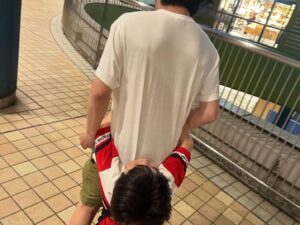 Mari Okamoto Instagram - 昨日は #東京ドームシティアトラクションズ へ🎡
大好きな先輩、相沢まきさんご家族と👪♡
@maki_aizawa0414 
家族同士で行くと乗り物の待ち時間を交互にできたり、
子供たちも仲良く遊べたり、
何より、まきさんとたくさん色々お話しできて
嬉しかったーーー♡♡

ありがとうございます☺️🥹❤️