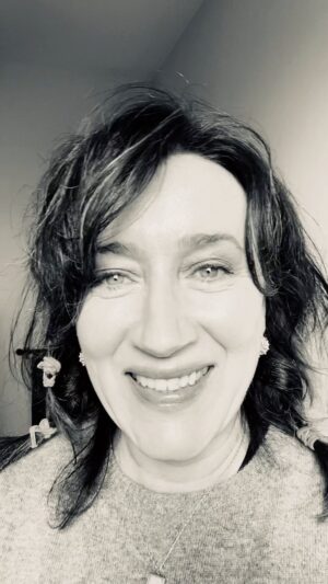 Maria Doyle Kennedy Instagram - Finally managed to make a message 🙄 ( I’m the world’s worst sm user) 

C’mere, I’m having another script and memorabilia auction , this time to benefit #WomensAidScotland #TogetherAcademy- Dublin ,  #PACTrust -South Africa ….and 1/4 will fund a new short film (you can see our previous shorts on the website mariadk.com if you’d like a look) ….there are signed Scripts featuring me and some of my lovely and generous fellow cast members….from Outlander (me, @caitrionabalfe @samheughan @mrdavidberry #mercyojelade ),from KIN (me, #CharlieCox @clare.dunnebear @scandalous_13 @_samkeeley @yasmin.seky @alderbuckthorn #AidanGillen #CianFitzsimons #MarkMcKenna ) , RECIPES FOR LOVE AND MURDER ( me, @kyliehfisher #JenniferSteyn @t4tonykgoroge @karenjeynes @arnogreeff @dreamer_cpt @lekkerlollas @daneelsekiekies @rolandamarais #ChristiaanOlwagen) … there’s the painting of Mrs S from FELIX’S art show (ep 8 S5) #OrphanBlack and some other precious bits. The auction will be live till April 6th… I’d really appreciate it if you would share . Thank you . (Auction Link in bio 😊👍🏽) ❤️