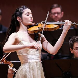 María Dueñas Instagram - Danke Basel for your warm welcome to my debut in this beautiful city😊 BRAVO @sinfonieorchesterbasel 🌹for your excellent musicianship and for trusting me in having to perform last minute without a conductor. I wish @boltonivor a speedy recovery and I’m looking forward to our second concert tonight!

📸: @bennohunziker