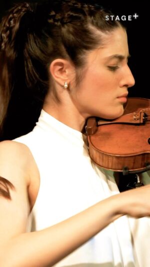 María Dueñas Instagram - @mariaduenasviolin performs music from her debut @dgclassics album at the Yellow Label’s classics-meets-club series @yellowloungeberlin. Now streaming on #StagePlus.