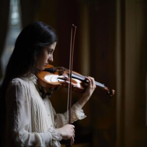 María Dueñas Instagram - 🚨NEWS!🚨
I’m so thrilled to finally share with you that I will be enrolling in the cast of the movie “Opus 28”, directed by the amazing @sofiagolightly , which will come out in the spring!

“Opus 28” uncovers the career of real-life Canadian violinist Kathleen Parlow (1890-1963), known as “the Lady with the Golden Bow”, but whose accomplishments have been forgotten. The movie is inspired by the true-to-life story of the discovery of the long-lost violin concerto “Opus 28” manuscript from Norwegian composer Johan Halvorsen, originally performed in 1909 by Kathleen Parlow, to whom the piece was dedicated. 

The last chapter of our film will take place in Montreal, where I will be performing Halvorsen Violin Concerto live, together with @nezetseguin and @orchestre_metropolitain ! I’m so touched to be part of this rare opportunity in which music history comes alive both onstage and onscreen and hopefully brings the unforgettable Kathleen Parlow back to life on November 18th at Maison Symphonique. See you there!

@sofiagolightly 
@deraghcampbell 
@yang.aonan 
@greenground_productions 
@samandawichhhh 
@ziglanation 
@priscaaapie 
@drewlint
@dgclassics 
@ksgasteig