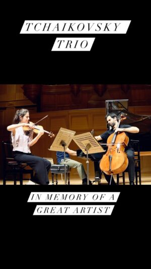 María Dueñas Instagram - What a gift to be able to play this unbelievable music 🙏🏻
Always such an emotional journey the Tchaikovsky trio, 
Here a little snippet from our rehearsal with @mariaduenasviolin and @akiraneotokyo 
•
•
•
•#mariadueñas #akiraeguchi #pabloferrandez #music #cello #violin #piano #tchaikovsky