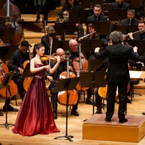 María Dueñas Instagram - Altar de Emociones 💫
Gracias Barcelona, Merci Paris and Thank you London for the warm welcome to your concert halls. It has been a gift bringing the concerto “Altar de Cuerda” abroad and having such an enthusiastic response. I feel so lucky for such beautiful moments on- and offstage with the whole team of @laphil , @gustavodudamel and @gabrielaortizcomposer .
As always, my gratitude to @annabelle_dress_atelier for this fiery gown and also to @dalsegnostore , who hand-crafted two beautiful designs specially for this occasion inspired on the story of Altar de Cuerda🙏🏻

📸: 
@toni_bofill 
@ondinebertrand 
@enolaaloredanaa