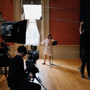María Dueñas Instagram - 🚨NEWS!🚨
I’m so thrilled to finally share with you that I will be enrolling in the cast of the movie “Opus 28”, directed by the amazing @sofiagolightly , which will come out in the spring!

“Opus 28” uncovers the career of real-life Canadian violinist Kathleen Parlow (1890-1963), known as “the Lady with the Golden Bow”, but whose accomplishments have been forgotten. The movie is inspired by the true-to-life story of the discovery of the long-lost violin concerto “Opus 28” manuscript from Norwegian composer Johan Halvorsen, originally performed in 1909 by Kathleen Parlow, to whom the piece was dedicated. 

The last chapter of our film will take place in Montreal, where I will be performing Halvorsen Violin Concerto live, together with @nezetseguin and @orchestre_metropolitain ! I’m so touched to be part of this rare opportunity in which music history comes alive both onstage and onscreen and hopefully brings the unforgettable Kathleen Parlow back to life on November 18th at Maison Symphonique. See you there!

@sofiagolightly 
@deraghcampbell 
@yang.aonan 
@greenground_productions 
@samandawichhhh 
@ziglanation 
@priscaaapie 
@drewlint
@dgclassics 
@ksgasteig